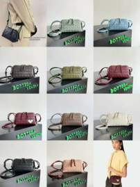 Picture of Bottega Veneta Handbags _SKUfw192821760fw